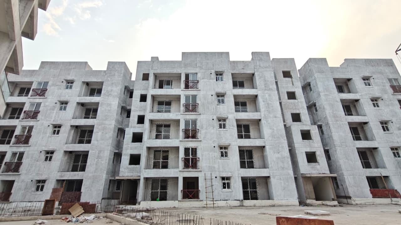 Apr'26 - Ashiana Elegance - T2 Structure & Apartment Flooring Completed
