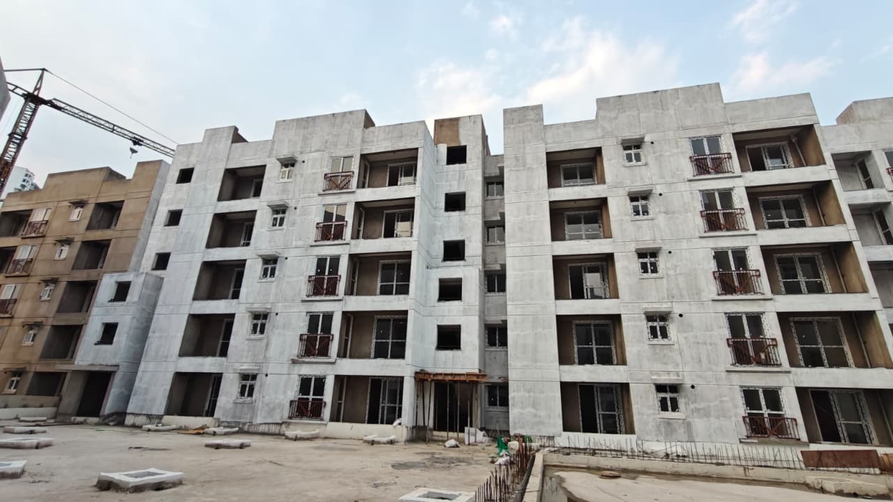 Apr'26 - Ashiana Elegance - T5 Structure & Apartment Flooring Completed