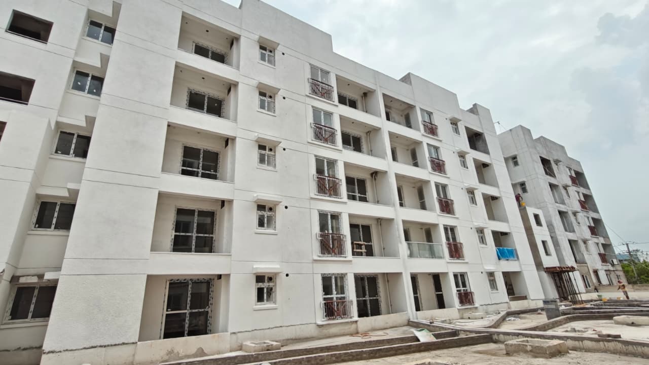 Jun'26 - Ashiana Elegance - T4 Structure & Apartment Flooring Completed