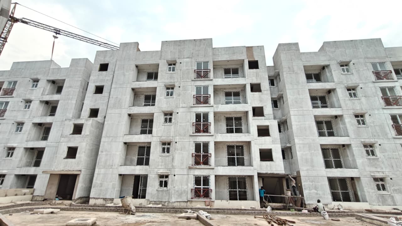 Jun'26 - Ashiana Elegance - T5 Structure & Apartment Flooring Completed